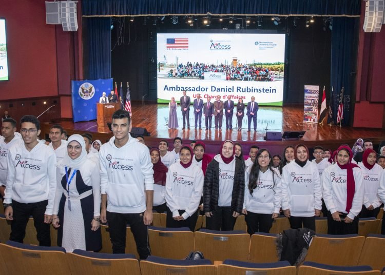 173 Egyptian youth graduate from US Embassy English Language Program