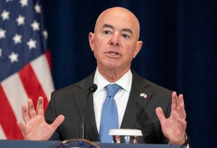 US extends protection of Haitian immigrants