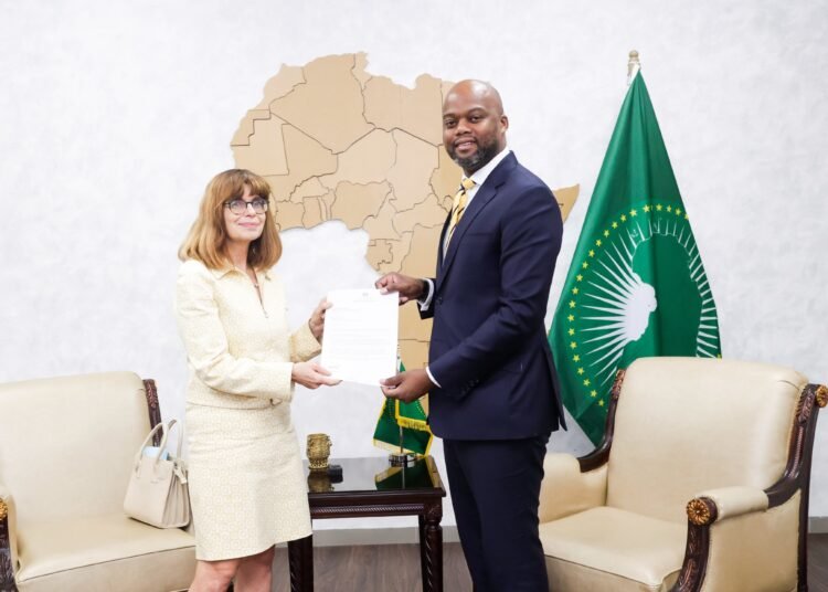 Australian High Commissioner Owen-Jones meets Secretary-General of AfCFTA, Wamkele Mene