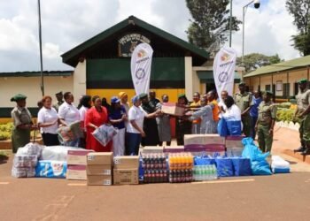 Kenyan Women Senators Visit Langata Women’s Prison to Mark Mother’s Day