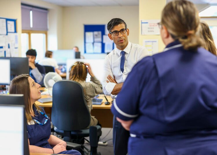 UK Prime Minister Sunik announces long-term plan to boost NHS staffing