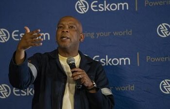 South Africa electricity minister ends power cut in South Africa.
