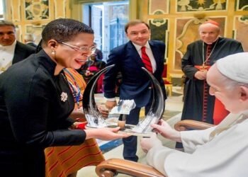 Pope Francis grants Speaker Among audience, again