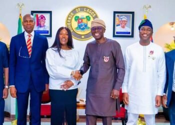 Nigeria: Sanwo-Olu receives Otedola’s N1B donation to Lagos Security Trust  Fund