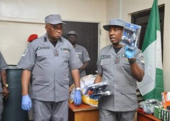 Nigeria Customs TCIP impounds 11 riffles, 6 pistols, heroine, others