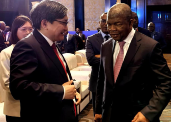 Liu Yuxi Attends Angola-China Business Forum in Beijing
