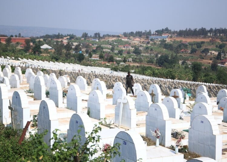 Rwanda: Govt mulls ban on concrete tombs to optimize land use