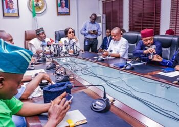 Labour Urged to Accept Proposed Minimum Wage Proposal by Govt