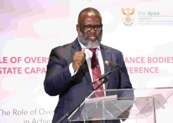 South Africa :Buthelezi urges citizen role in anti-corruption campaign