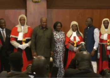 Ghana: Mahama swears in 7 new Supreme Court Justices