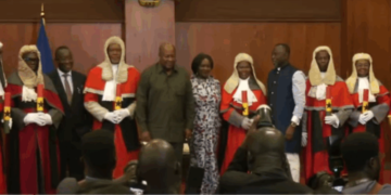 Ghana: Mahama swears in 7 new Supreme Court Justices