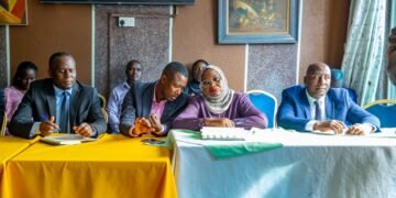 KCCA tackles Kampala Arcade Traders’ rent, power issues